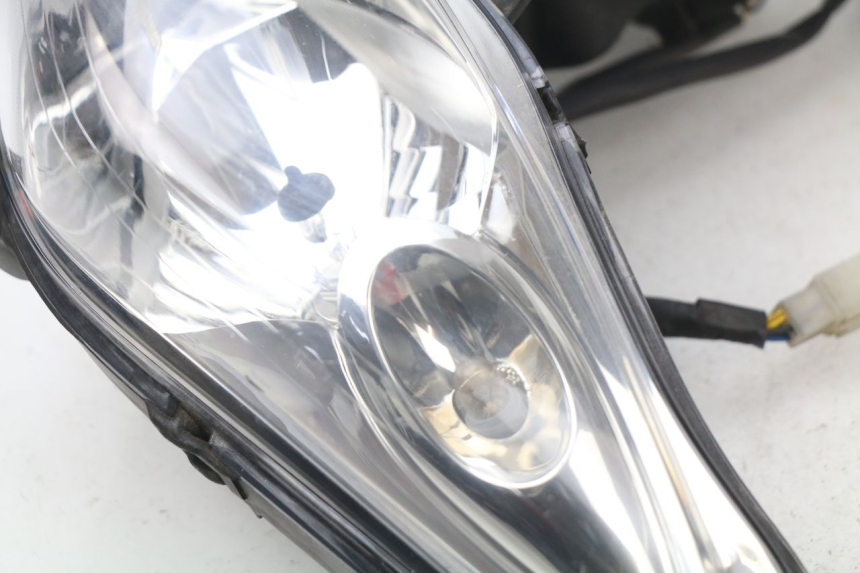 photo de FRONT HEADLIGHT YAMAHA XMAX X-MAX 125 (2006 - 2009)