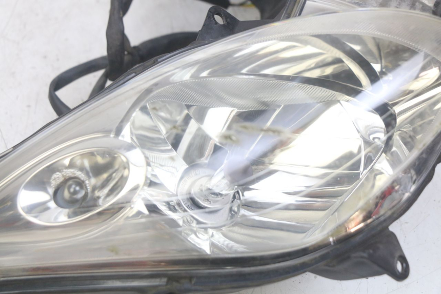 photo de FRONT HEADLIGHT YAMAHA XMAX X-MAX 125 (2006 - 2009)