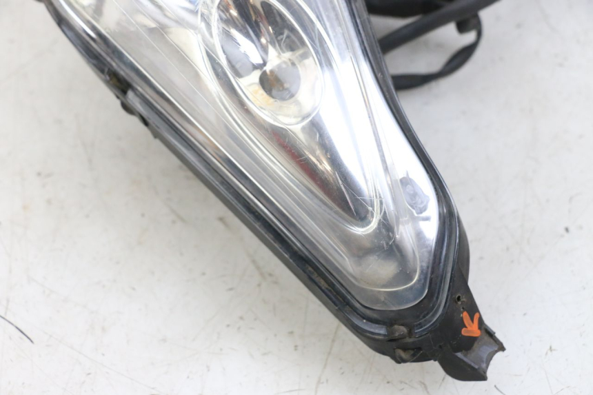 photo de FRONT HEADLIGHT YAMAHA XMAX X-MAX 125 (2006 - 2009)