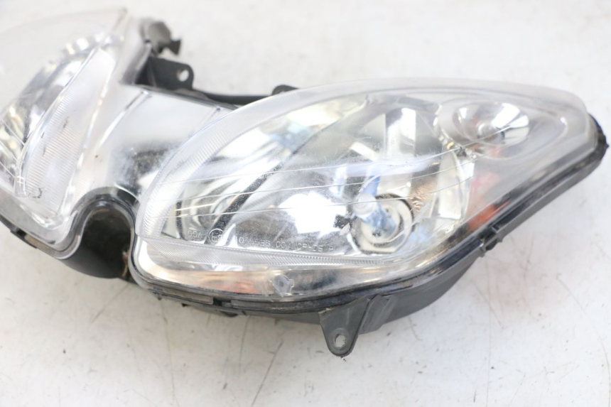 photo de FRONT HEADLIGHT YAMAHA XMAX X-MAX 125 (2006 - 2009)