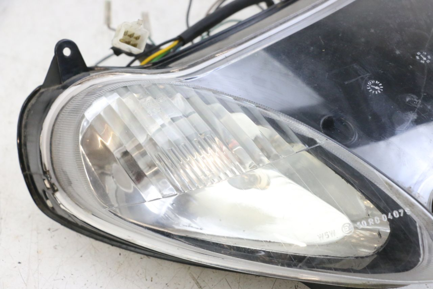 photo de FRONT HEADLIGHT YAMAHA YP MAJESTY 125 (2002 - 2006)