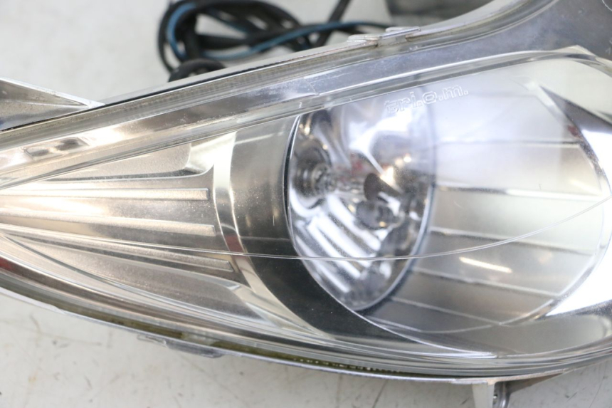 photo de FRONT HEADLIGHT YAMAHA YP MAJESTY 125 (2007 - 2010)