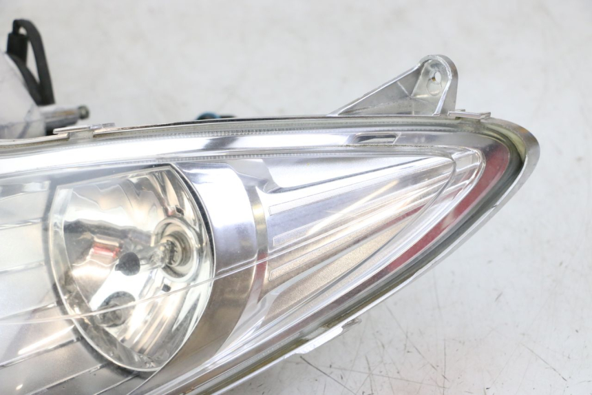 photo de FRONT HEADLIGHT YAMAHA YP MAJESTY 125 (2007 - 2010)