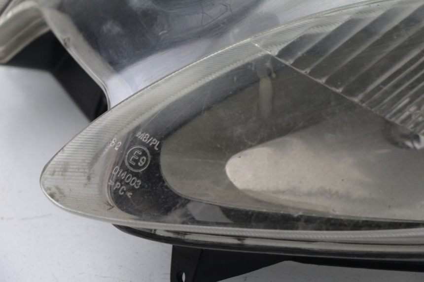 photo de HEADLIGHT YAMAHA YP MAJESTY 125 (1998 - 2001)