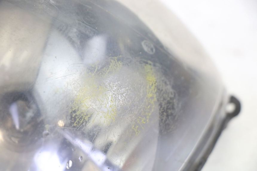 photo de FRONT HEADLIGHT PIAGGIO ZIP 4T 50 (2018 - 2020) - Zoom on usage condition