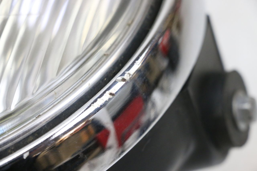 photo de HEADLIGHT KAWASAKI ZR 7 750 (1999 - 2001) - Technical close-up