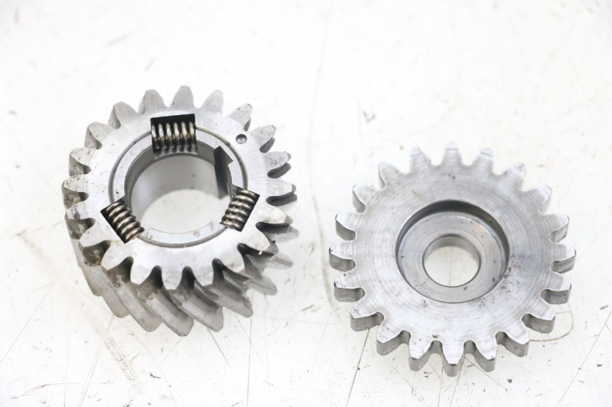 photo de TRANSMISSION DRIVE GEAR SHAFT HYOSUNG GV AQUILA 125 (2000 - 2004)