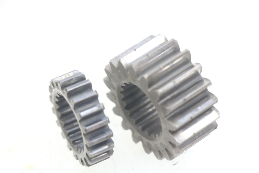 photo de TRANSMISSION SPROCKET HONDA CM 125 (1983 - 2003)