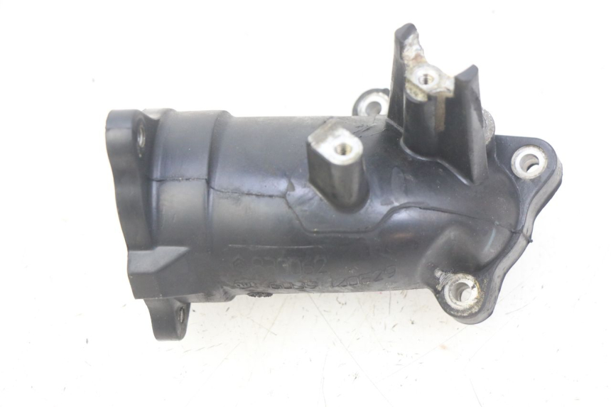 photo de INTAKE MANIFOLD APRILIA ATLANTIC 500 (2002 - 2003)