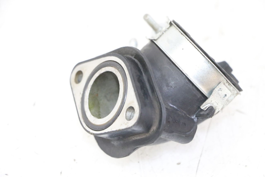 photo de INTAKE PIPE DAELIM BESBI 125 (2007 - 2008)