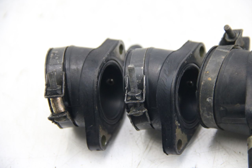 photo de INTAKE MANIFOLD YAMAHA FZS FAZER 600 (2001 - 2003)