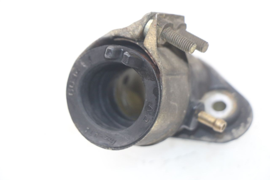 photo de INTAKE PIPE HONDA SCV LEAD 100 (2003 - 2007)