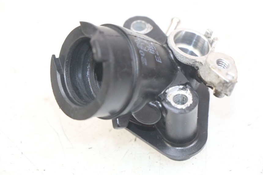photo de INTAKE MANIFOLD KYMCO AGILITY 16+ 4T 50 (2018 - 2023)