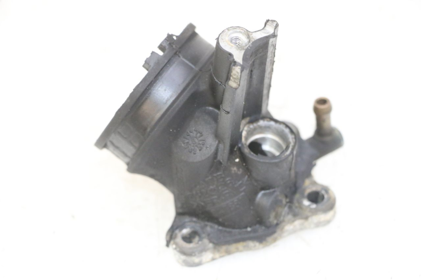 photo de INTAKE PIPE PIAGGIO MP3 LT 300 (2010 - 2016)