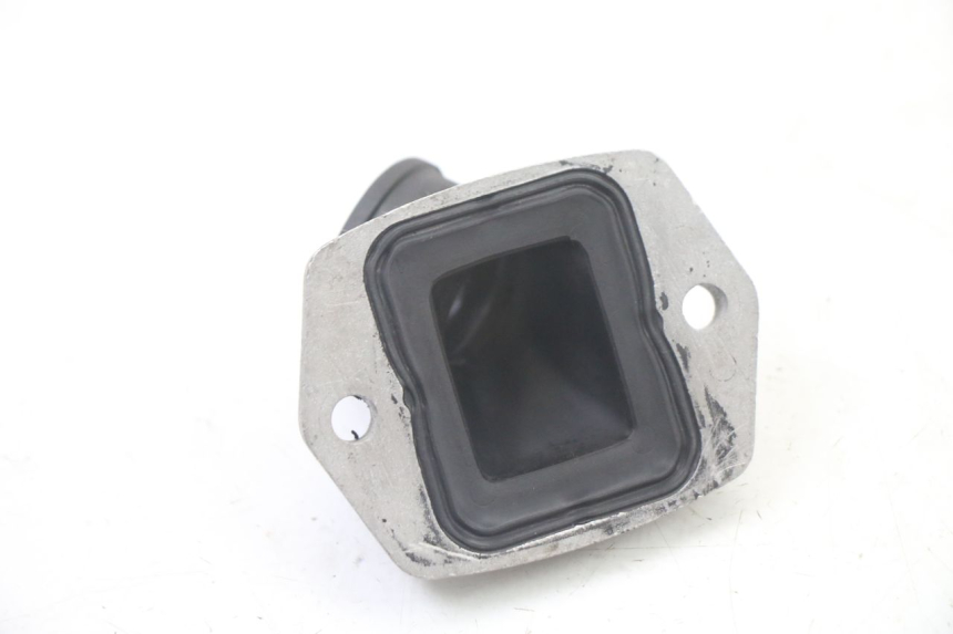 photo de INTAKE MANIFOLD PIAGGIO FLY 2T 50 (2004 - 2017)