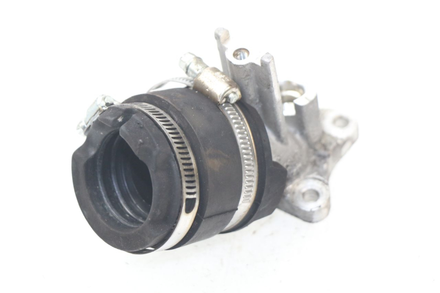 photo de INTAKE PIPE PIAGGIO PRIMAVERA 125 (2013 - 2021) - Alternative perspective
