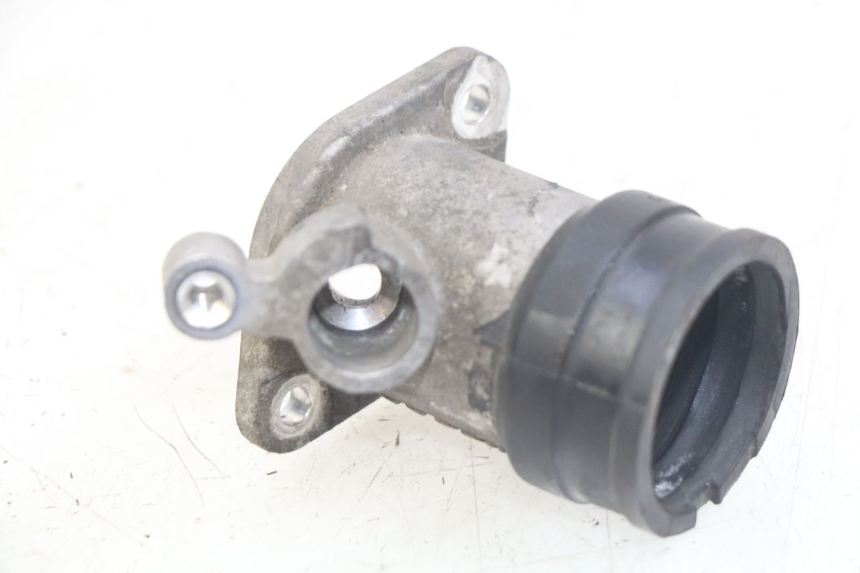 photo de INTAKE MANIFOLD PEUGEOT SATELIS 125 (2010 - 2012)