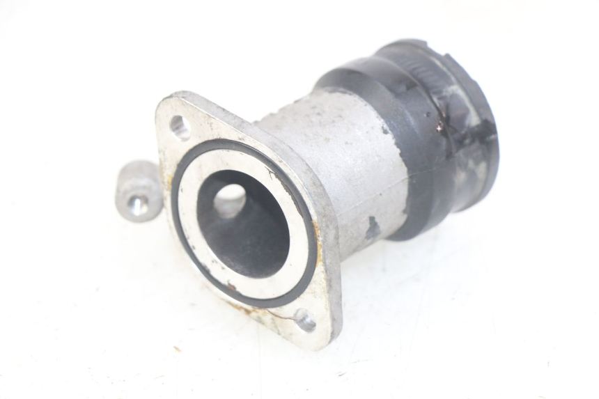 photo de INTAKE MANIFOLD PEUGEOT SATELIS 125 (2010 - 2012)