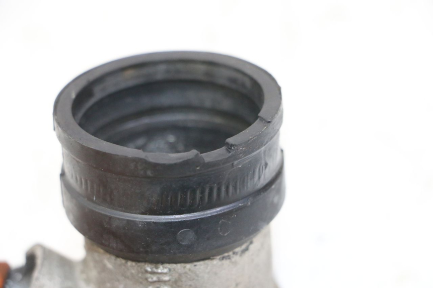 photo de INTAKE PIPE PEUGEOT SATELIS 125 (2013 - 2018)