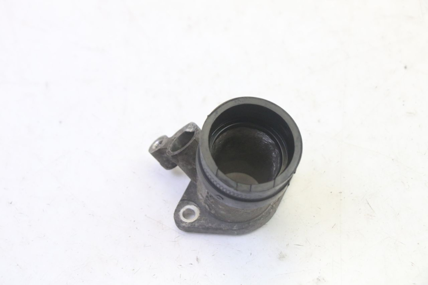 photo de INTAKE PIPE PEUGEOT SATELIS 125 (2013 - 2018)