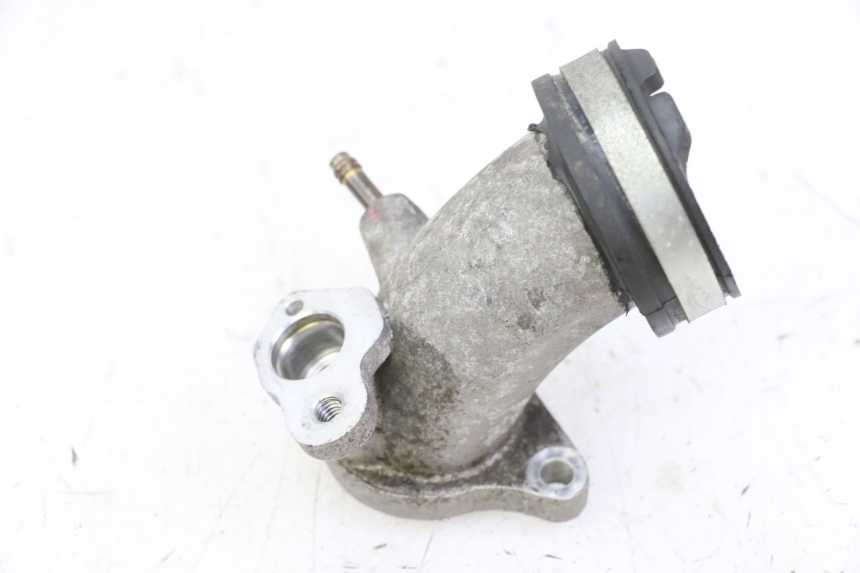 photo de INTAKE MANIFOLD YAMAHA X-MAX XMAX 250 (2006 - 2009)