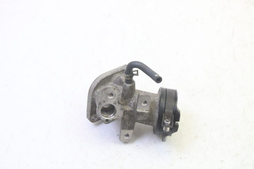 photo de INTAKE PIPE YAMAHA X-MAX XMAX 125 (2010 - 2014)