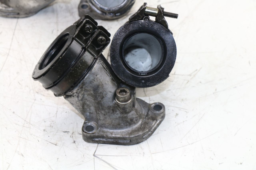 photo de INTAKE PIPE YAMAHA XJS DIVERSION 600 (1997 - 1999)