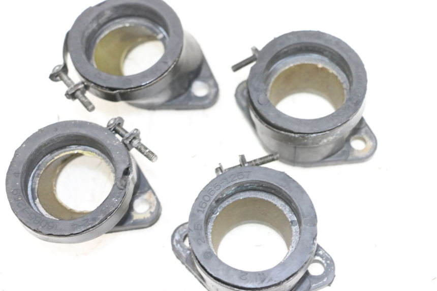 photo de INTAKE PIPE KAWASAKI ZR 7 750 (1999 - 2001) - Technical close-up