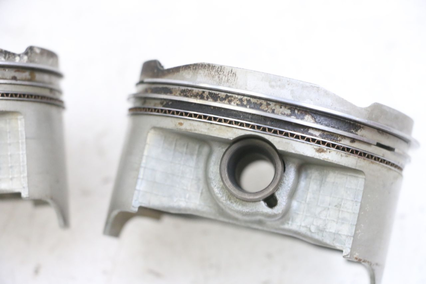 photo de PISTON SUZUKI BURGMAN EXECUTIVE ABS 650 (2006 - 2012) - Fixing points details