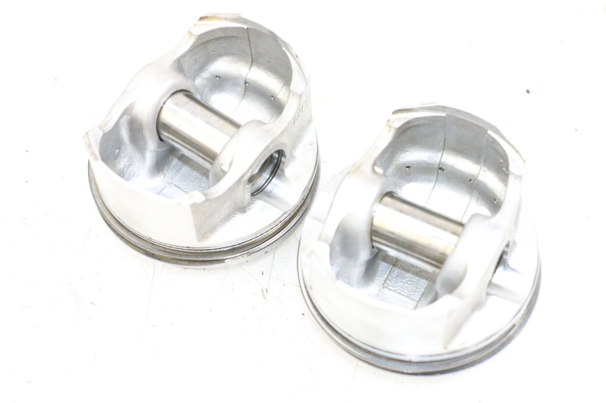 photo de PISTON KAWASAKI NINJA 400 (2018 - 2023) - Technical close-up