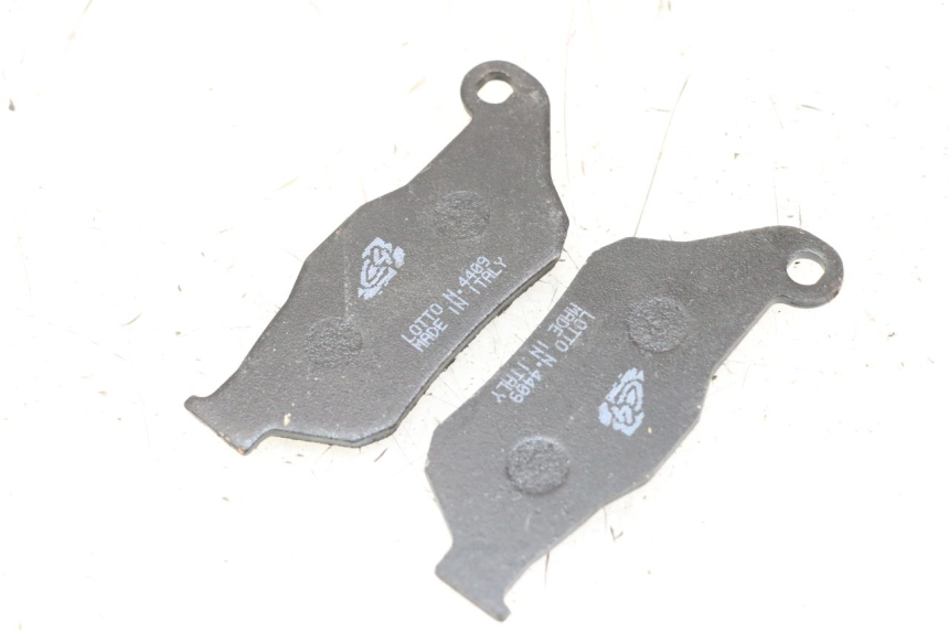 photo de FRONT BRAKE PADS YAMAHA XMAX X-MAX 125 (2006 - 2009)