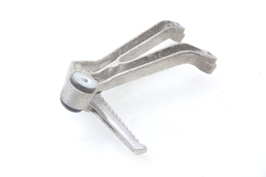 photo de REAR RIGHT FOOTREST MOUNT HONDA CBR 919 RR FIREBLADE 900 (1998 - 1999)