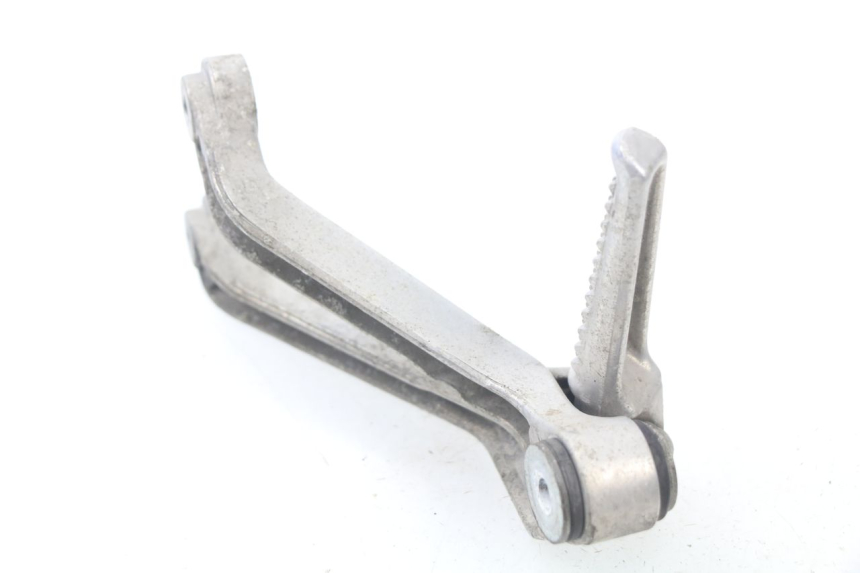 photo de REAR RIGHT FOOTREST MOUNT HONDA CBR 919 RR FIREBLADE 900 (1998 - 1999)