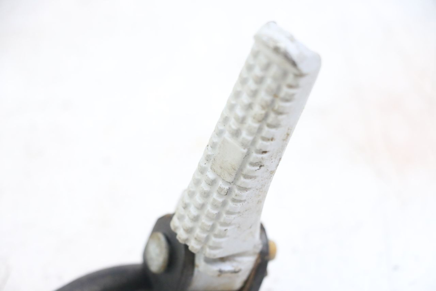 photo de REAR RIGHT FOOTREST MOUNT GILERA DNA 50 (2000 - 2007)