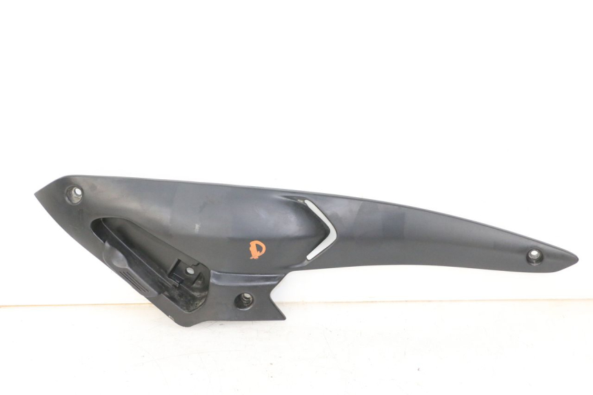 photo de REAR RIGHT FOOTREST MOUNT GILERA NEXUS 300 (2008 - 2013)
