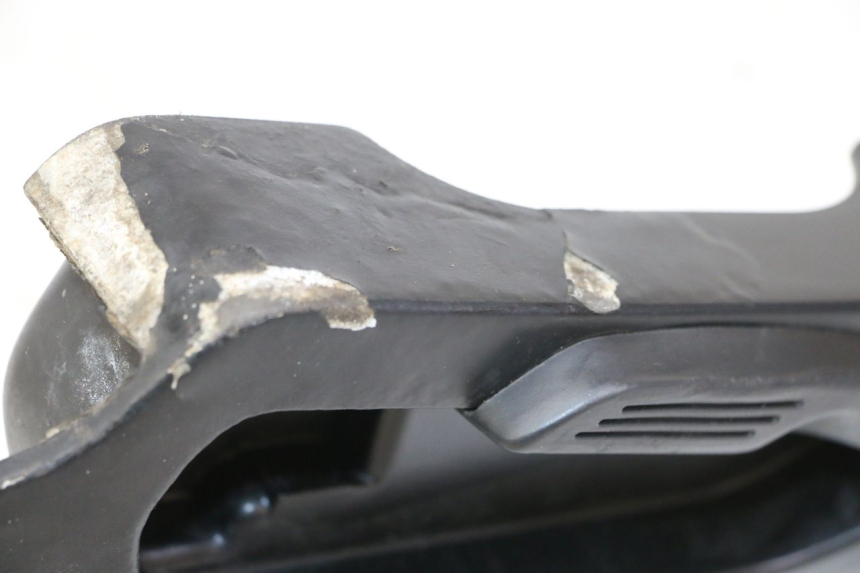 photo de REAR RIGHT FOOTREST MOUNT GILERA NEXUS 300 (2008 - 2013)