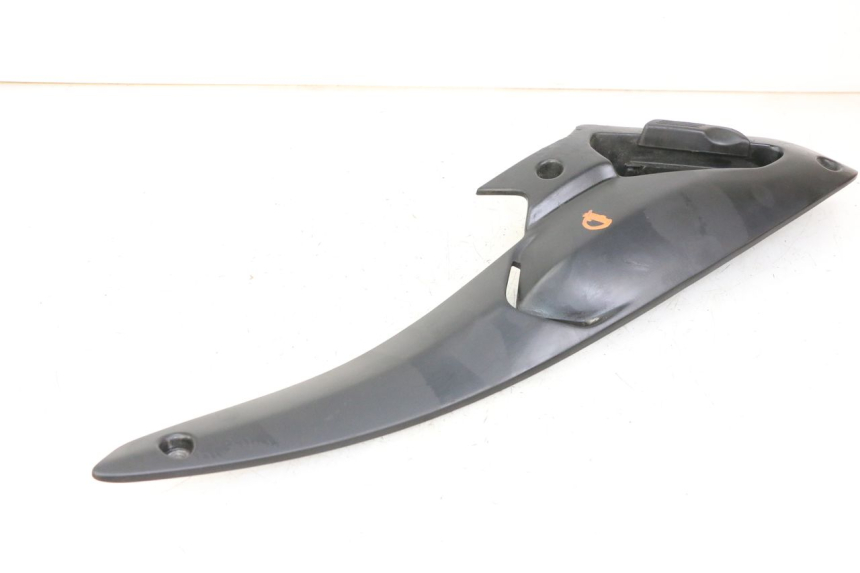photo de REAR RIGHT FOOTREST MOUNT GILERA NEXUS 300 (2008 - 2013)