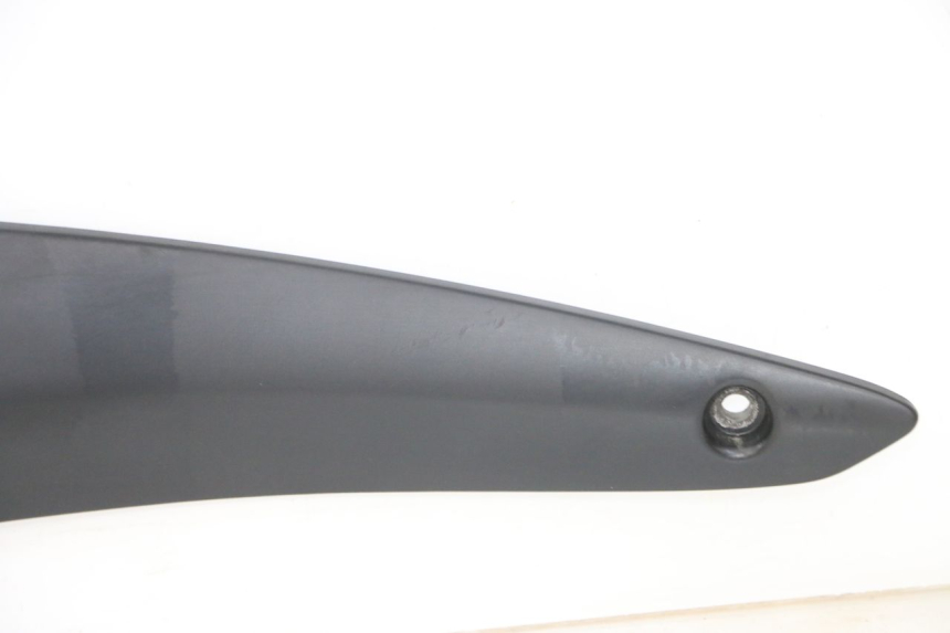 photo de REAR RIGHT FOOTREST MOUNT GILERA NEXUS 300 (2008 - 2013)