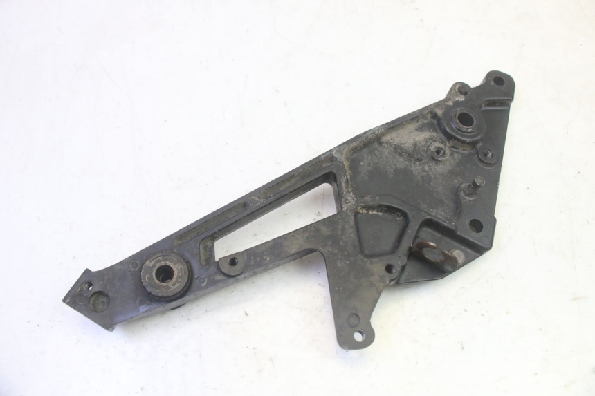 photo de REAR RIGHT FOOTREST MOUNT KAWASAKI GPZ RX 1000 (1986 - 1988) - Product overview