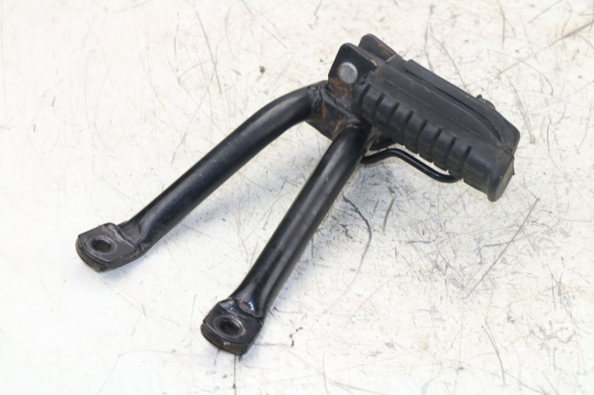 photo de REAR RIGHT FOOTREST MOUNT HONDA CBF 125 (2009 - 2015)
