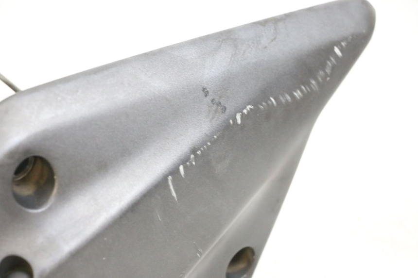 photo de REAR RIGHT FOOTREST MOUNT HONDA FJS SILVER WING SILVERWING 400 (2005 - 2008)