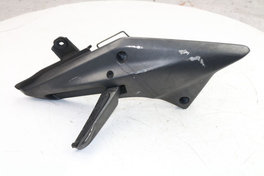 photo de REAR RIGHT FOOTREST MOUNT HONDA FJS SILVER WING SILVERWING 400 (2005 - 2008)