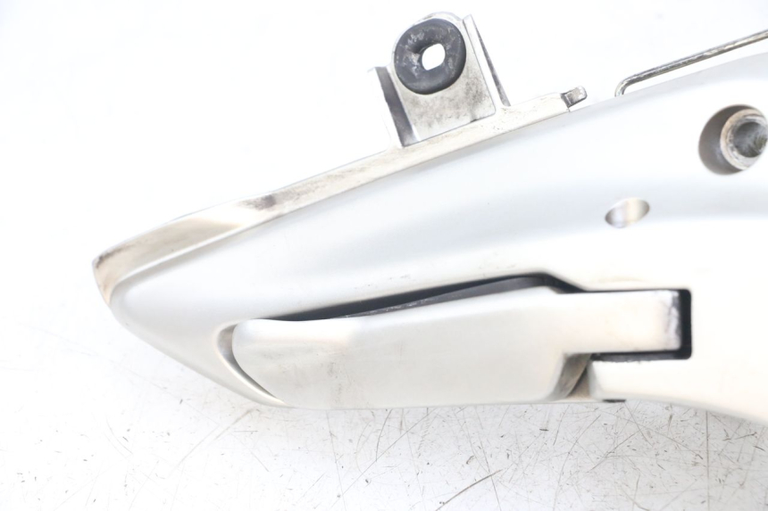 photo de REAR RIGHT FOOTREST MOUNT HONDA FJS SILVERWING SILVER WING 600 (2001 - 2010)