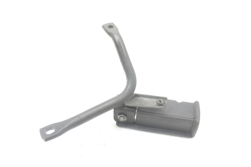 photo de REAR RIGHT FOOTREST MOUNT HONDA NES AROBASE 125 (2000 - 2003)