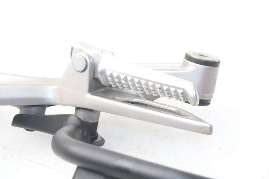 photo de REAR RIGHT FOOTREST MOUNT HONDA INTEGRA NC D 750 (2016 - 2018)