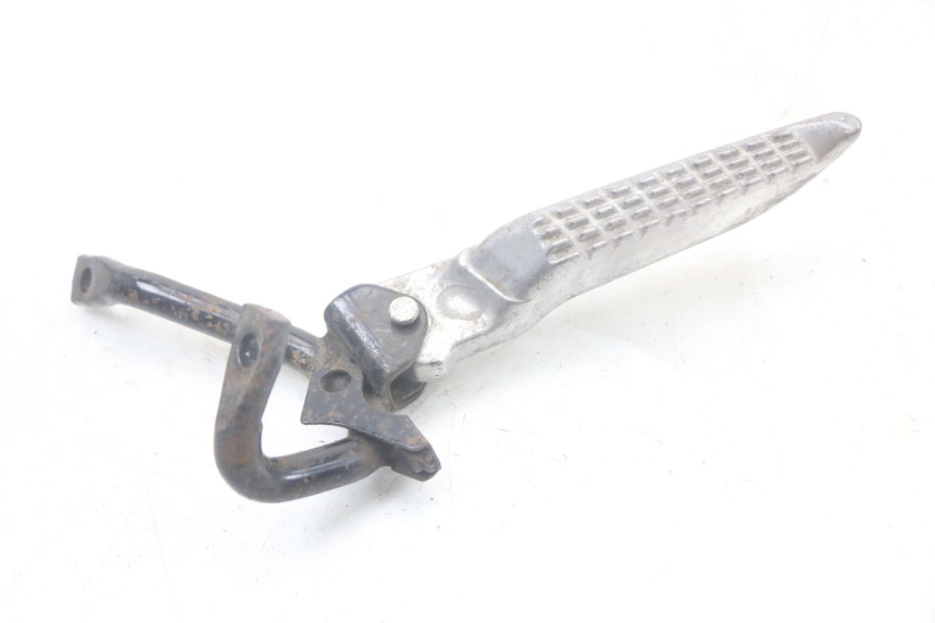photo de REAR RIGHT FOOTREST BRACKET JONWAY AZTRAL 125 (2008 - 2017)