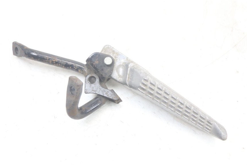 photo de REAR RIGHT FOOTREST BRACKET JONWAY AZTRAL 125 (2008 - 2017)