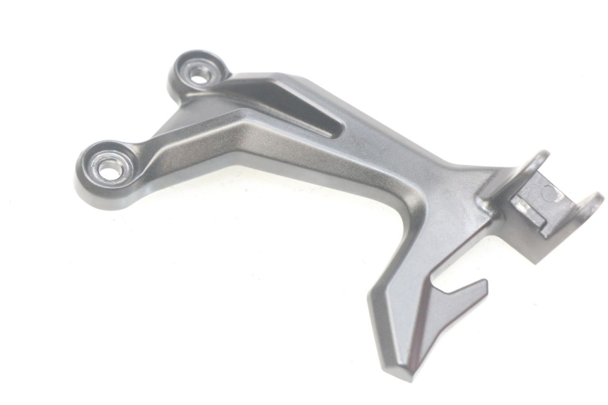 photo de REAR RIGHT FOOTREST BRACKET KAWASAKI Z 650 (2016 - 2019)