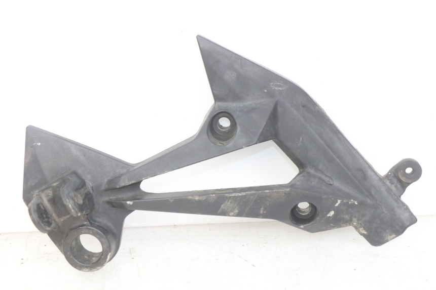 photo de RIGHT REAR FOOTREST MOUNTING PLATE KAWASAKI Z 750 (2007 - 2013)