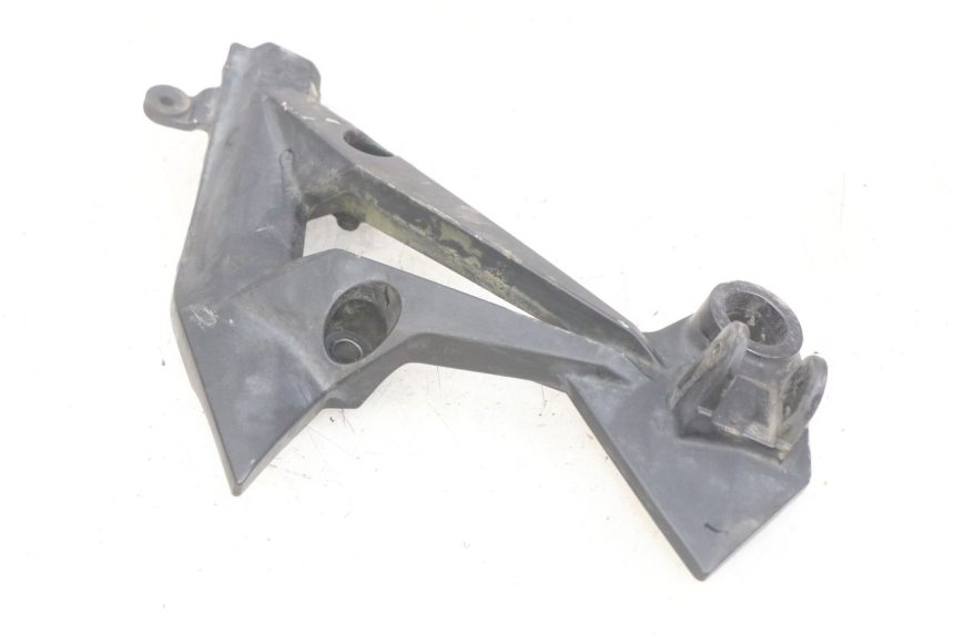 photo de RIGHT REAR FOOTREST MOUNTING PLATE KAWASAKI Z 750 (2007 - 2013)